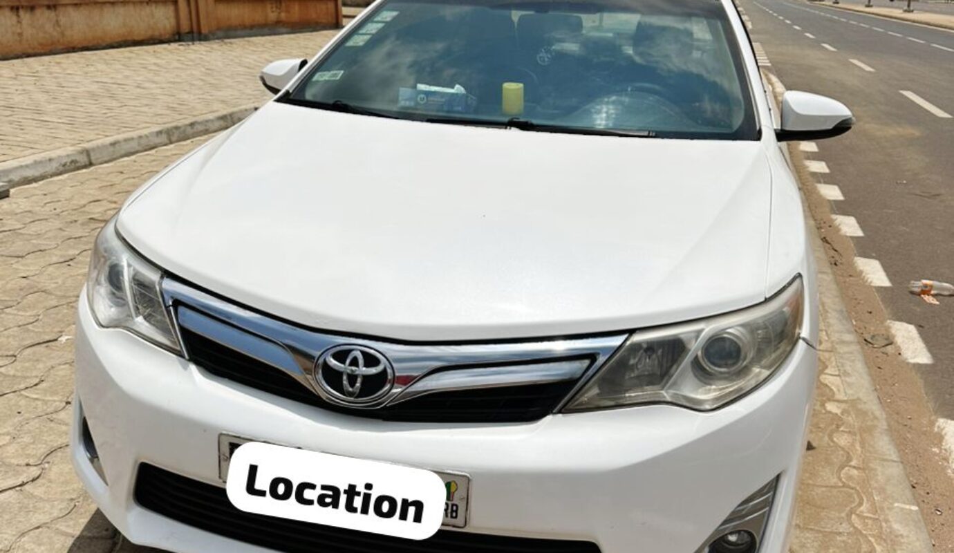 TOYOTA CAMRY 2014