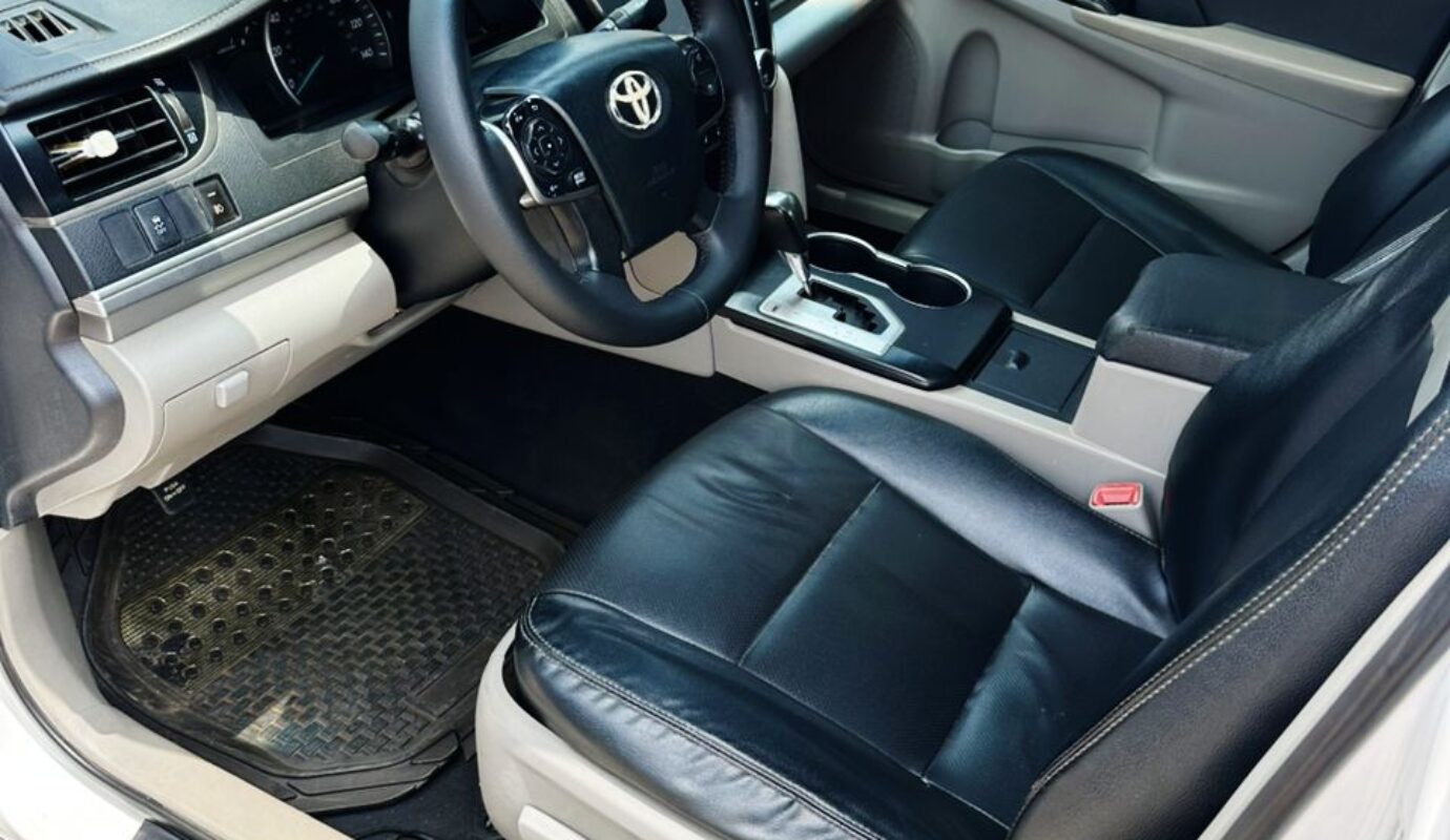 TOYOTA CAMRY 2014