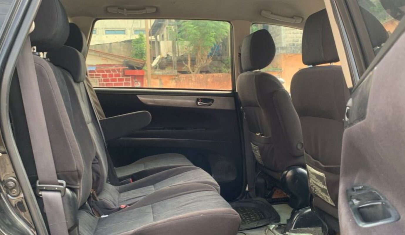 TOYOTA AVENSIS VERSO