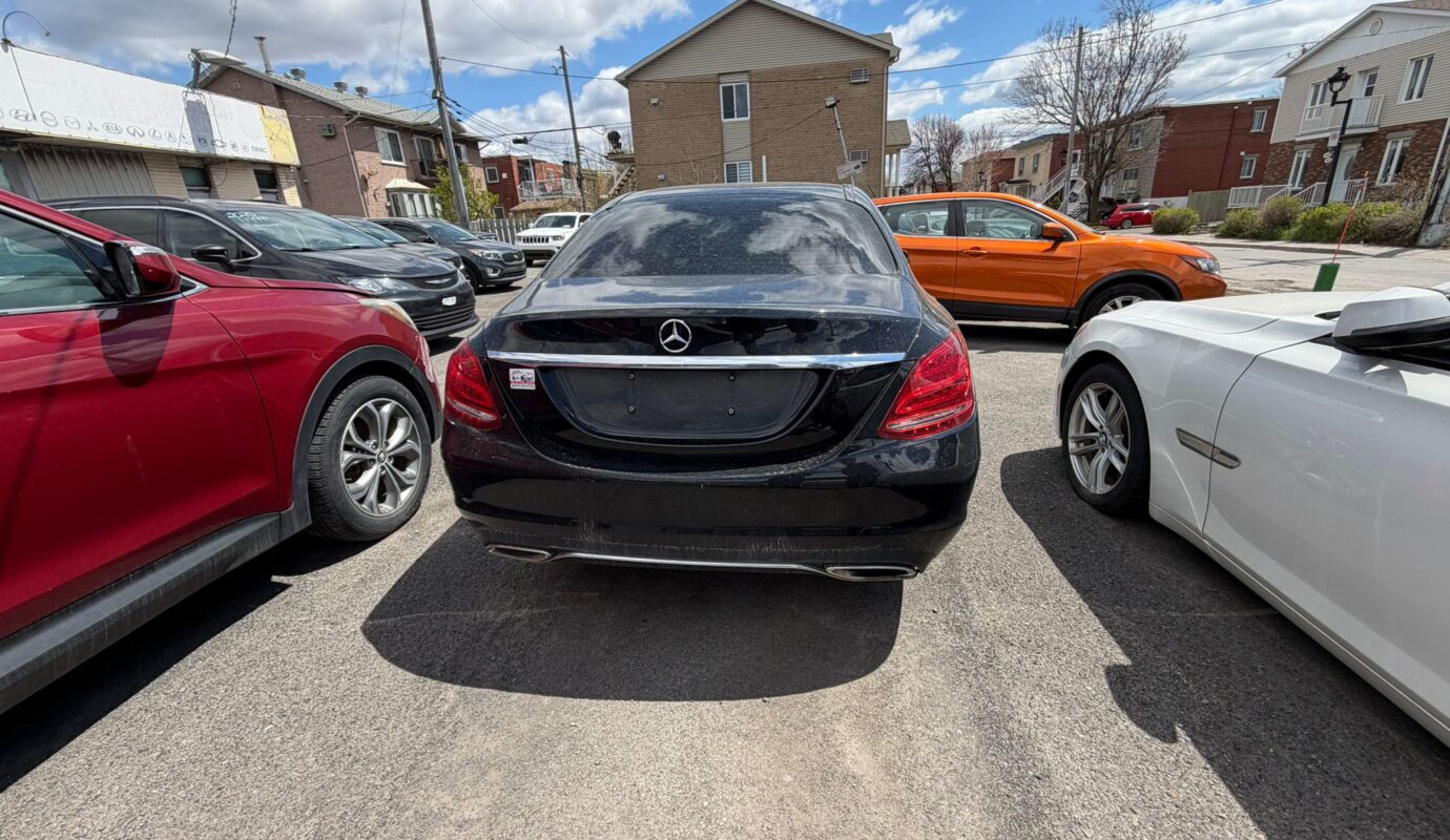 2015 MERCEDES-BENZ Classe C C300 / 4 MATIC / 4 CYLINDRES / NAVIGA