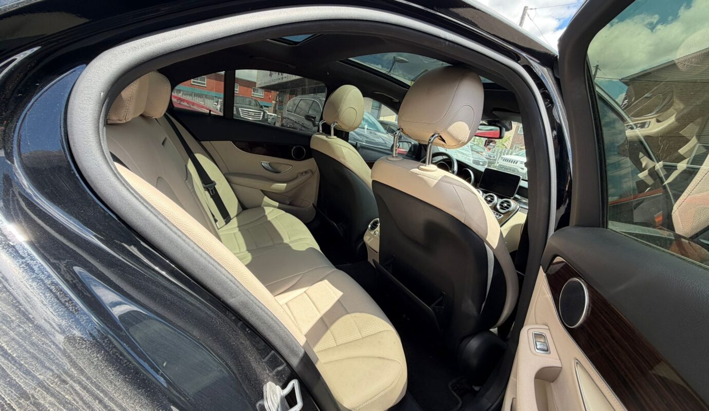 2015 MERCEDES-BENZ Classe C C300 / 4 MATIC / 4 CYLINDRES / NAVIGA