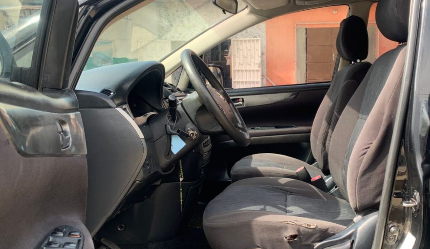 TOYOTA AVENSIS VERSO