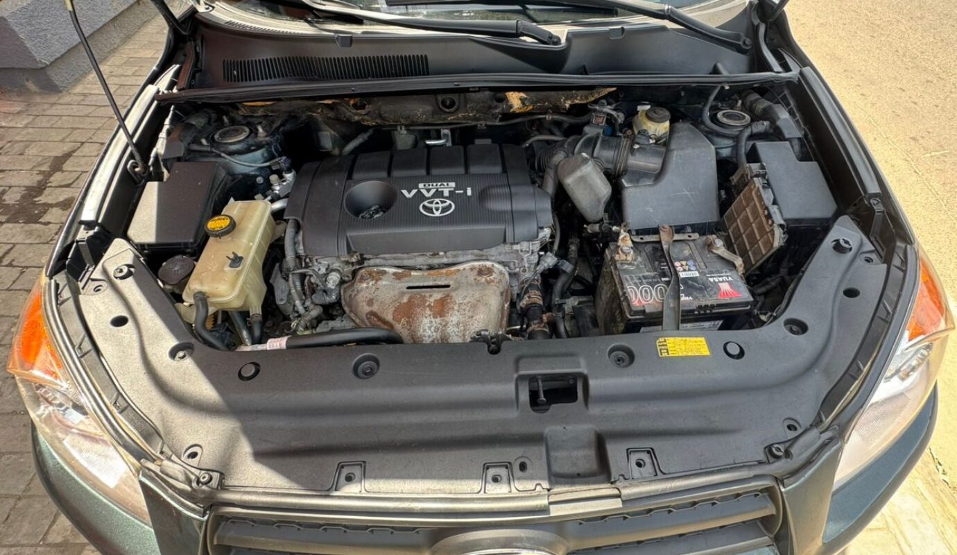 TOYOTA RAV4 / AWD