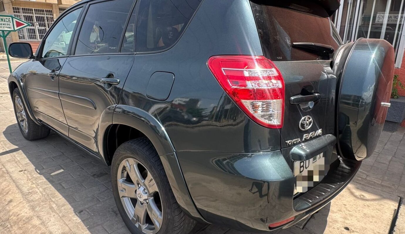 TOYOTA RAV4 / AWD