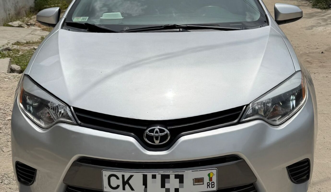 TOYOTA COROLLA LE