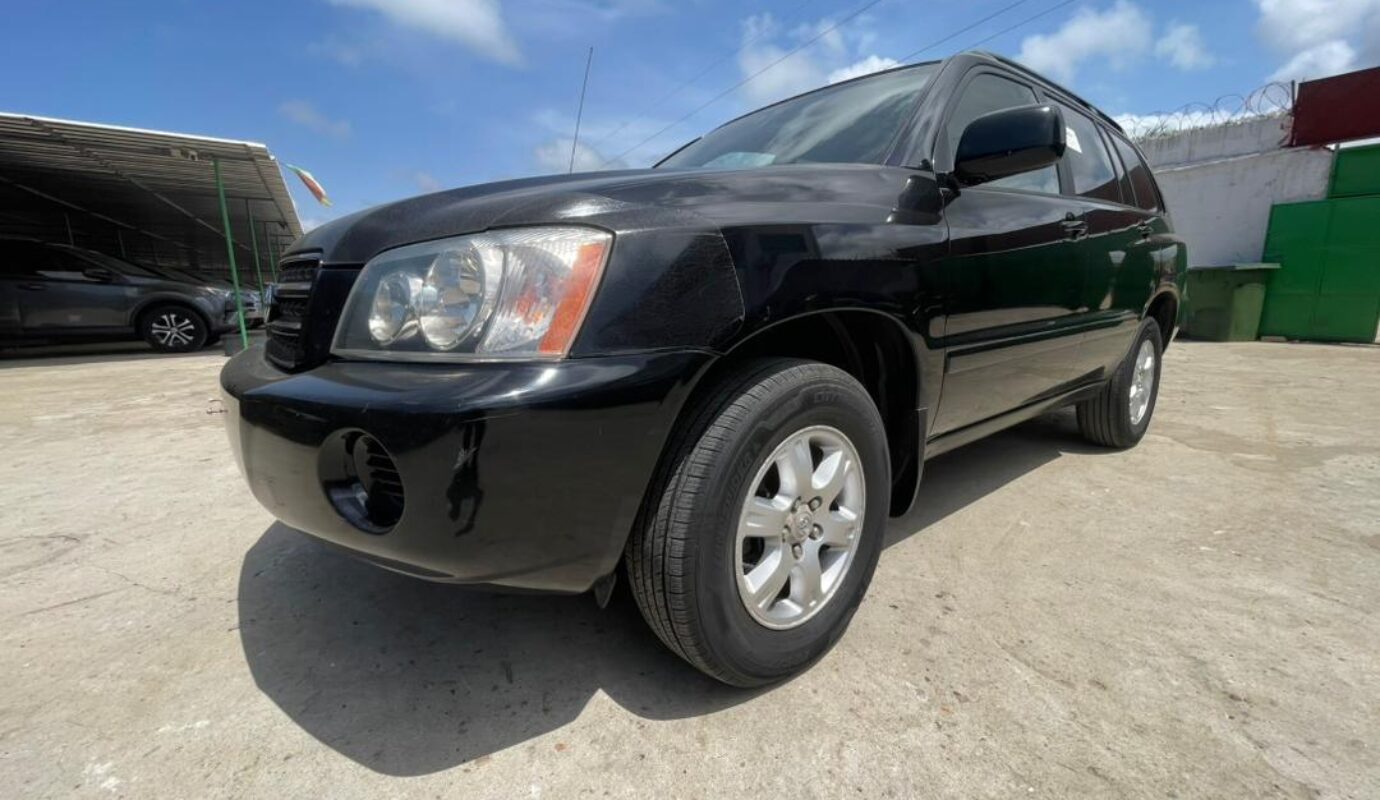 TOYOTA HIGHLANDER    2003