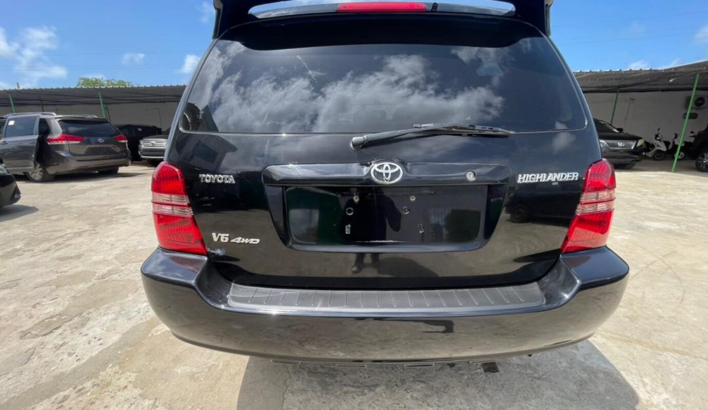 TOYOTA HIGHLANDER    2003