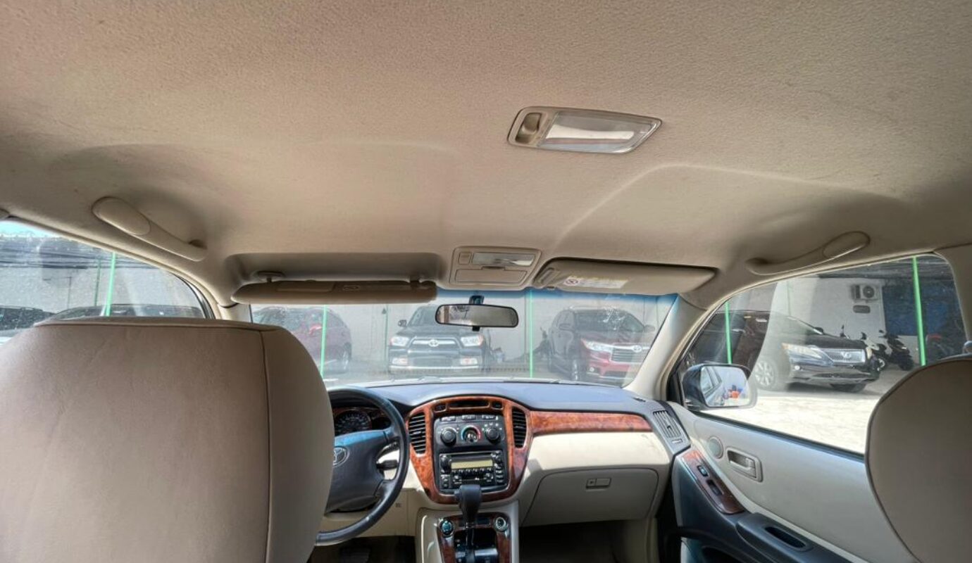 TOYOTA HIGHLANDER    2003
