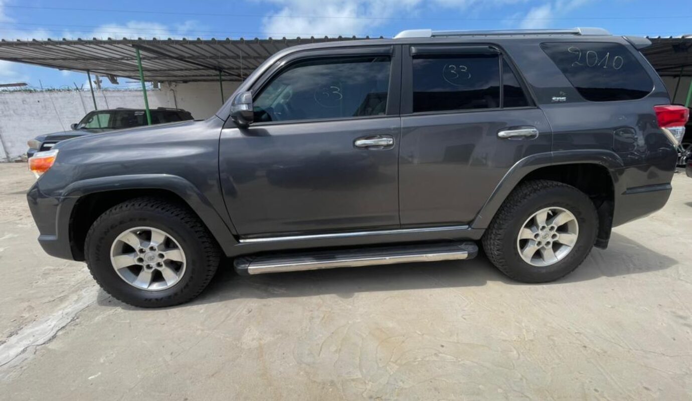 TOYOTA 4Runer 2010