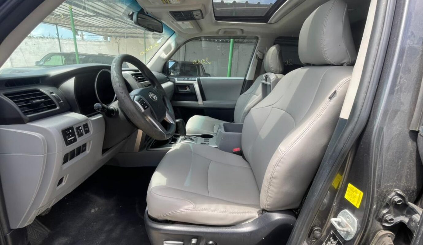 TOYOTA 4Runer 2010