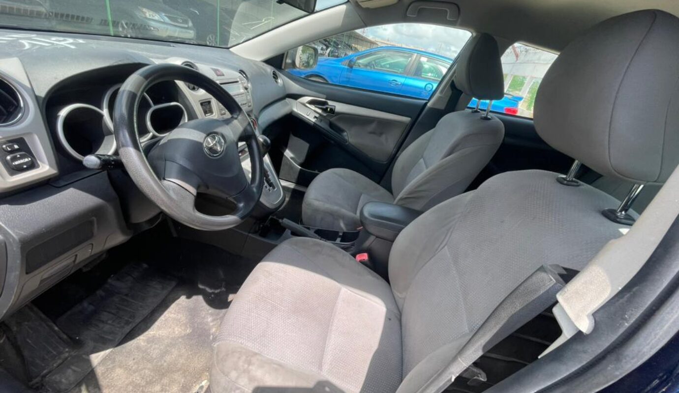 TOYOTA MATRIX  2010