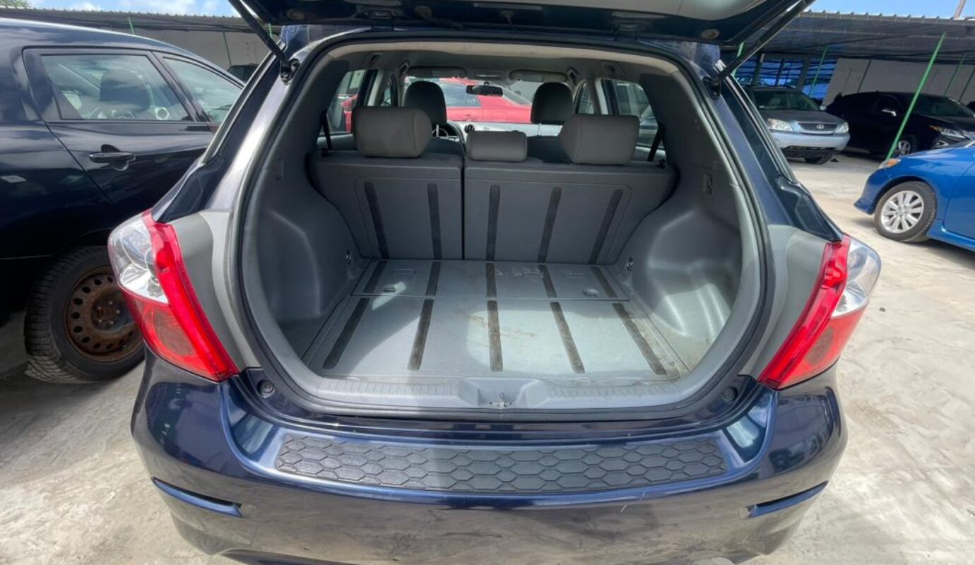 TOYOTA MATRIX  2010