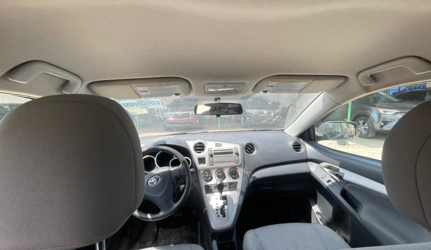 TOYOTA MATRIX  2010