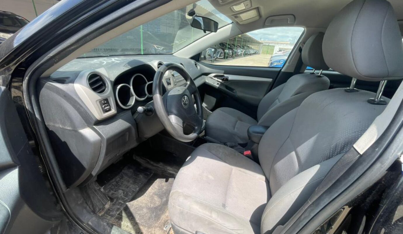 TOYOTA MATRIX  2010