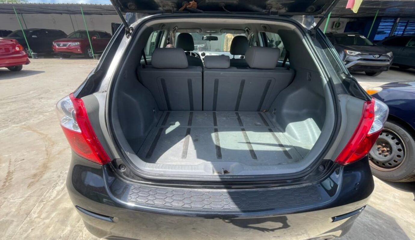 TOYOTA MATRIX  2010