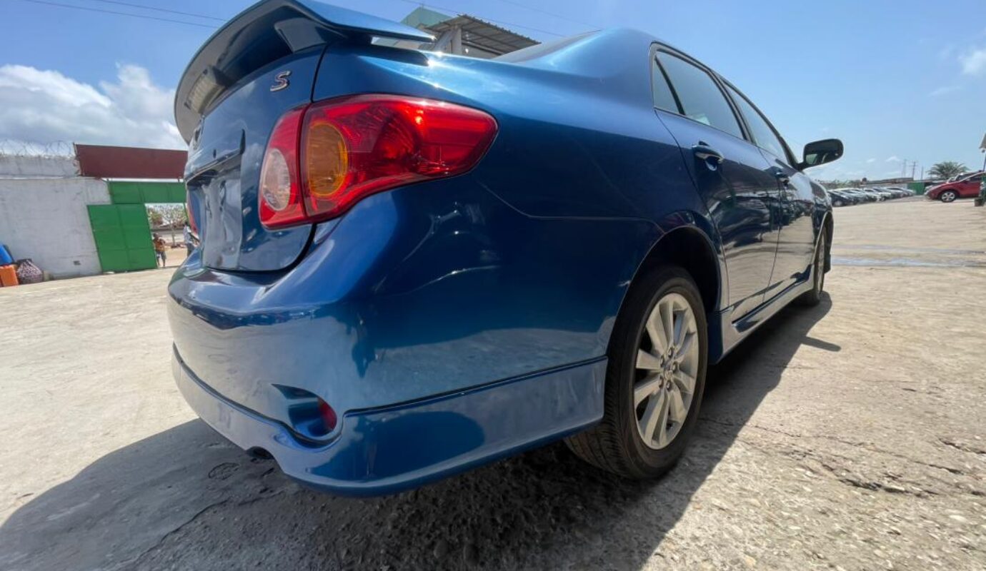 TOYOTA COROLLA S  2010