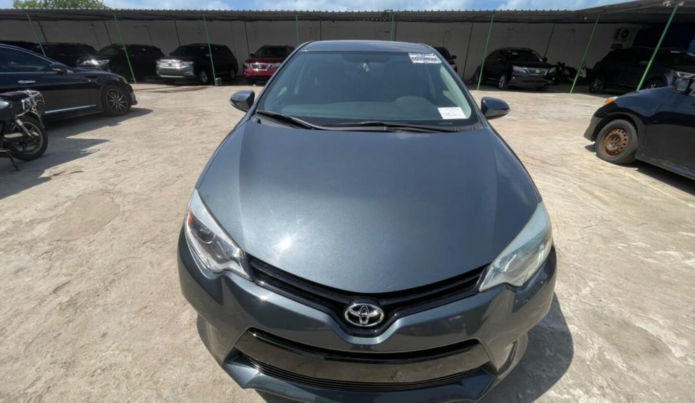 Corolla S   2015