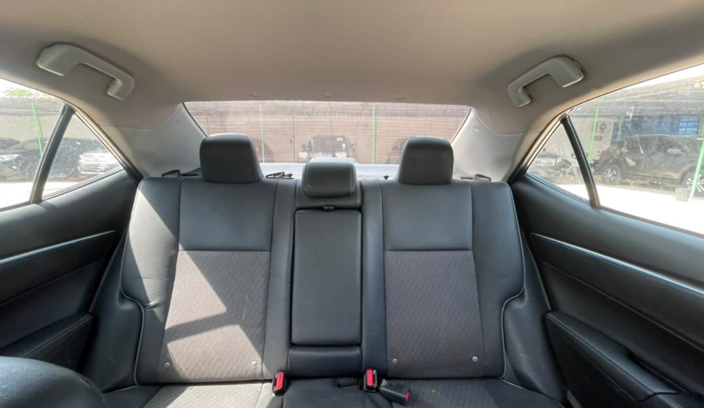 Corolla S   2015