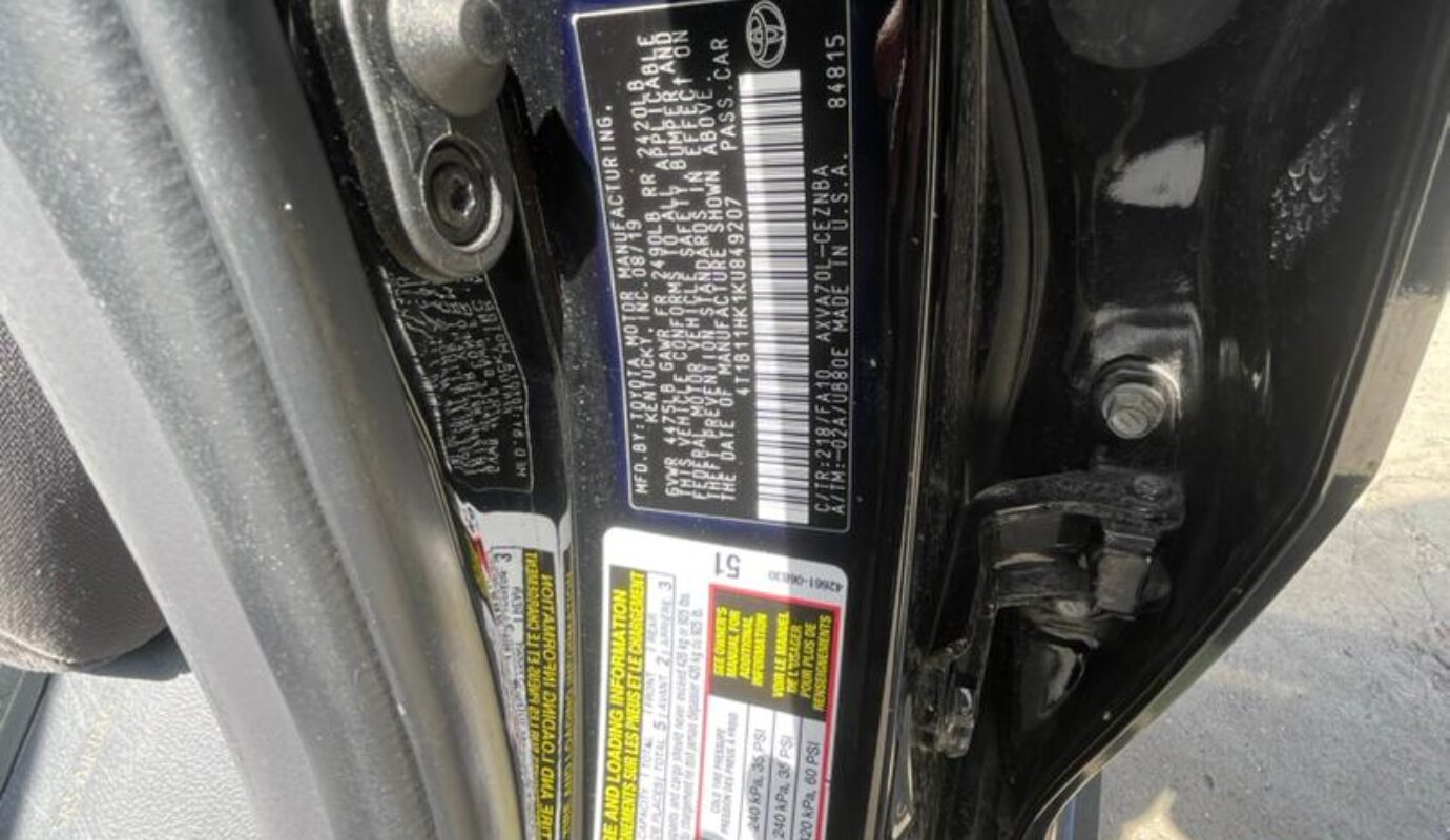 TOYOTA CAMRY L.E   2019