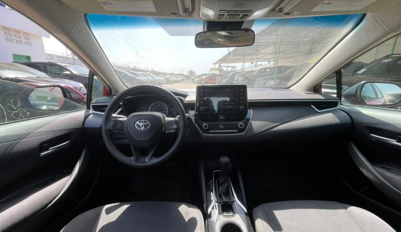 TOYOTA COROLLA L.E  2019