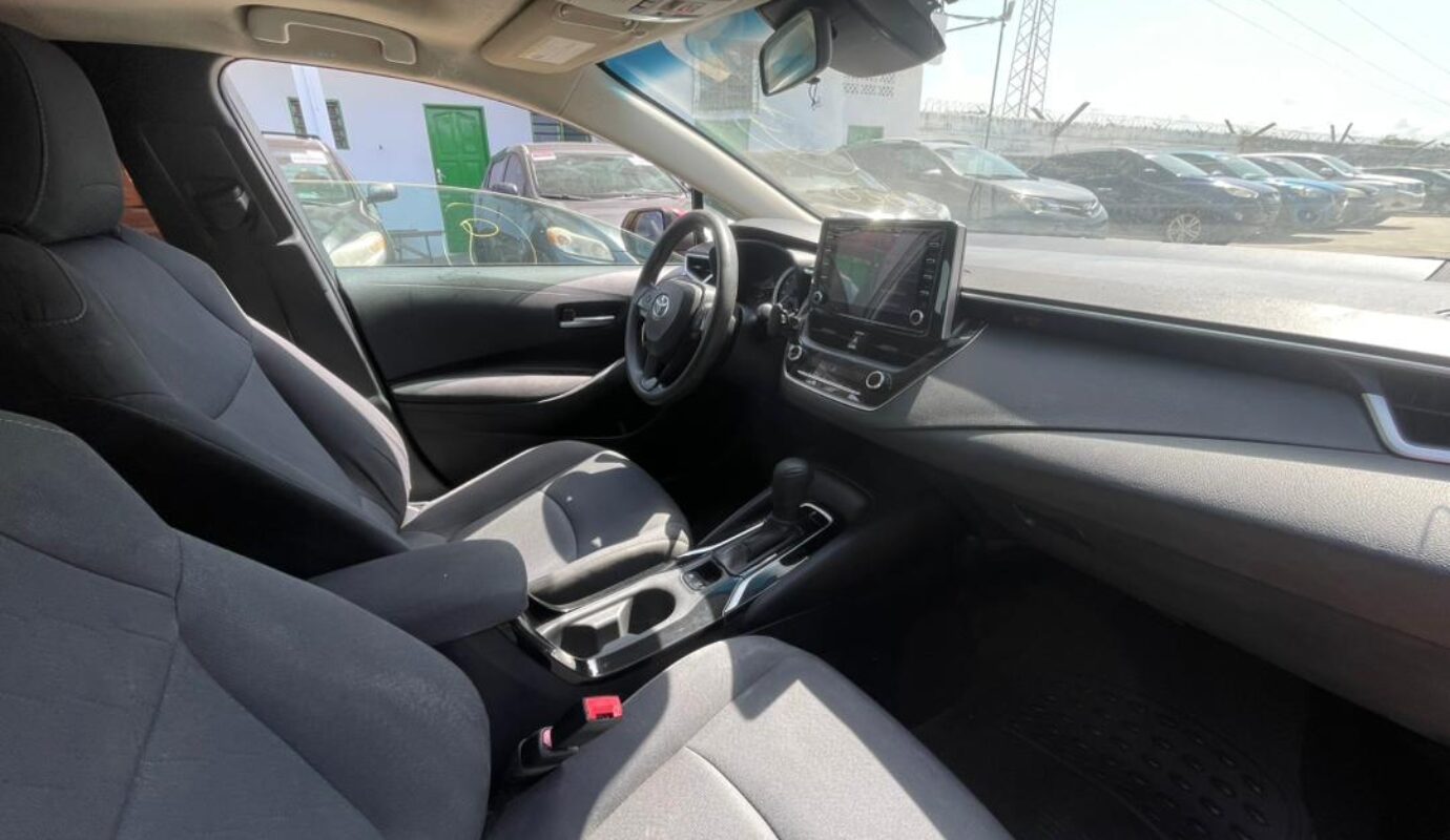 TOYOTA COROLLA L.E  2019