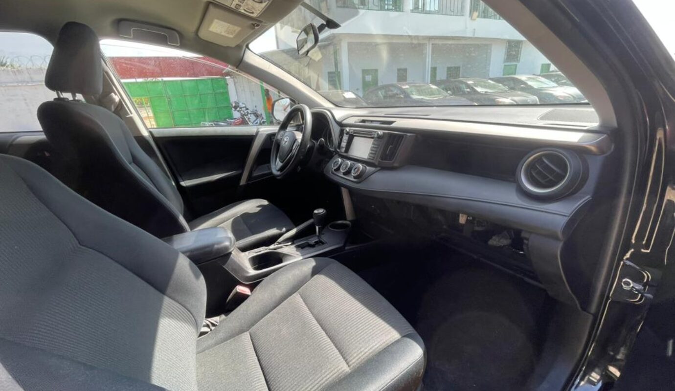 TOYOTA RAV4   L.E   2015