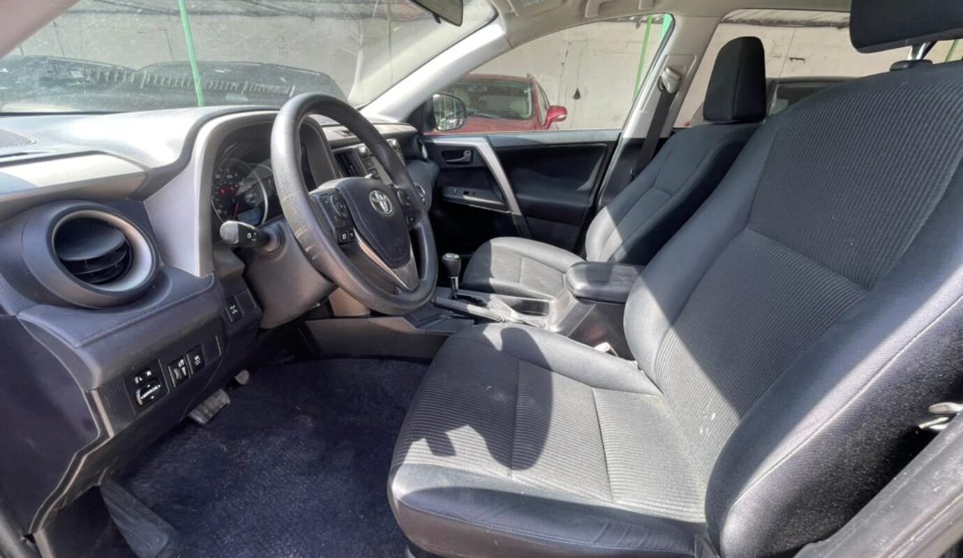 TOYOTA RAV4   L.E   2015