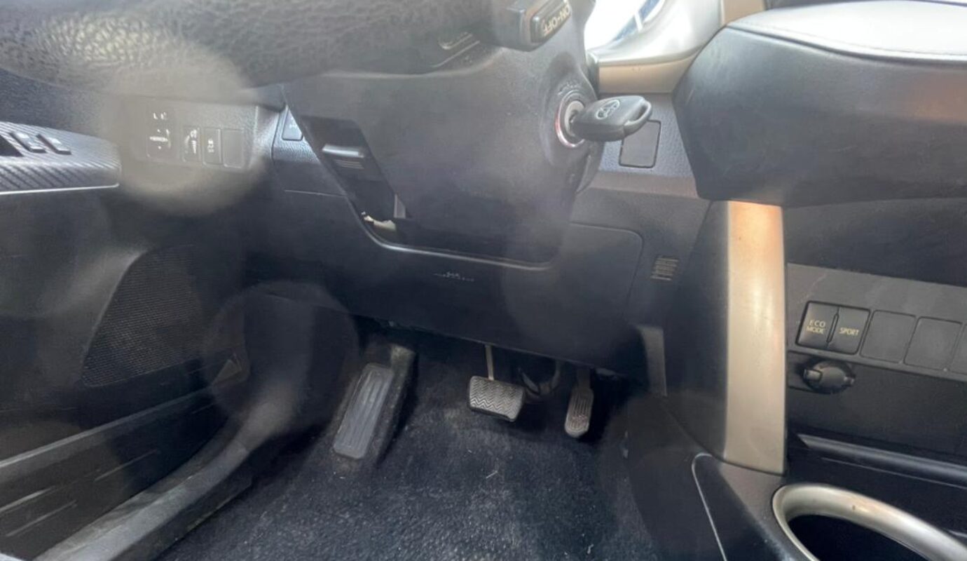 TOYOTA RAV4   L.E   2015