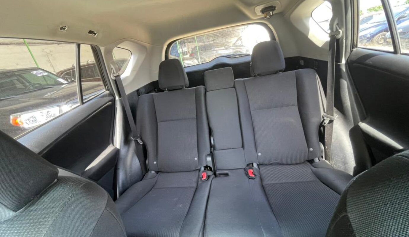 TOYOTA RAV4   L.E   2015