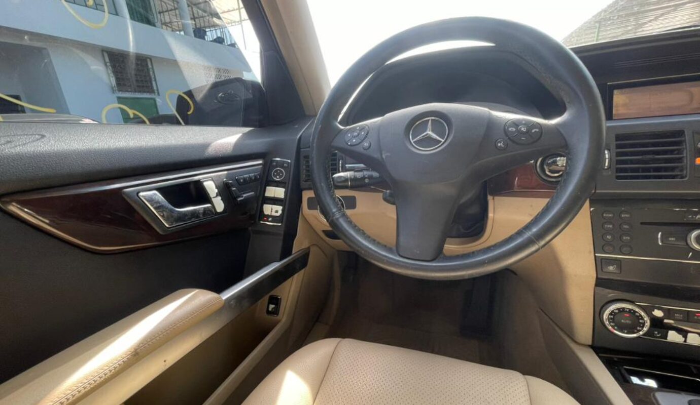 Mercedes GLK 350  2010