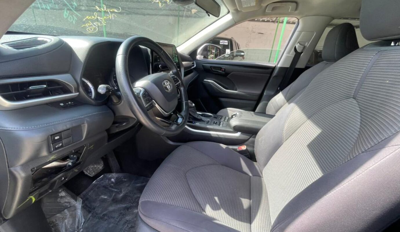 TOYOTA HIGHLANDER  2021