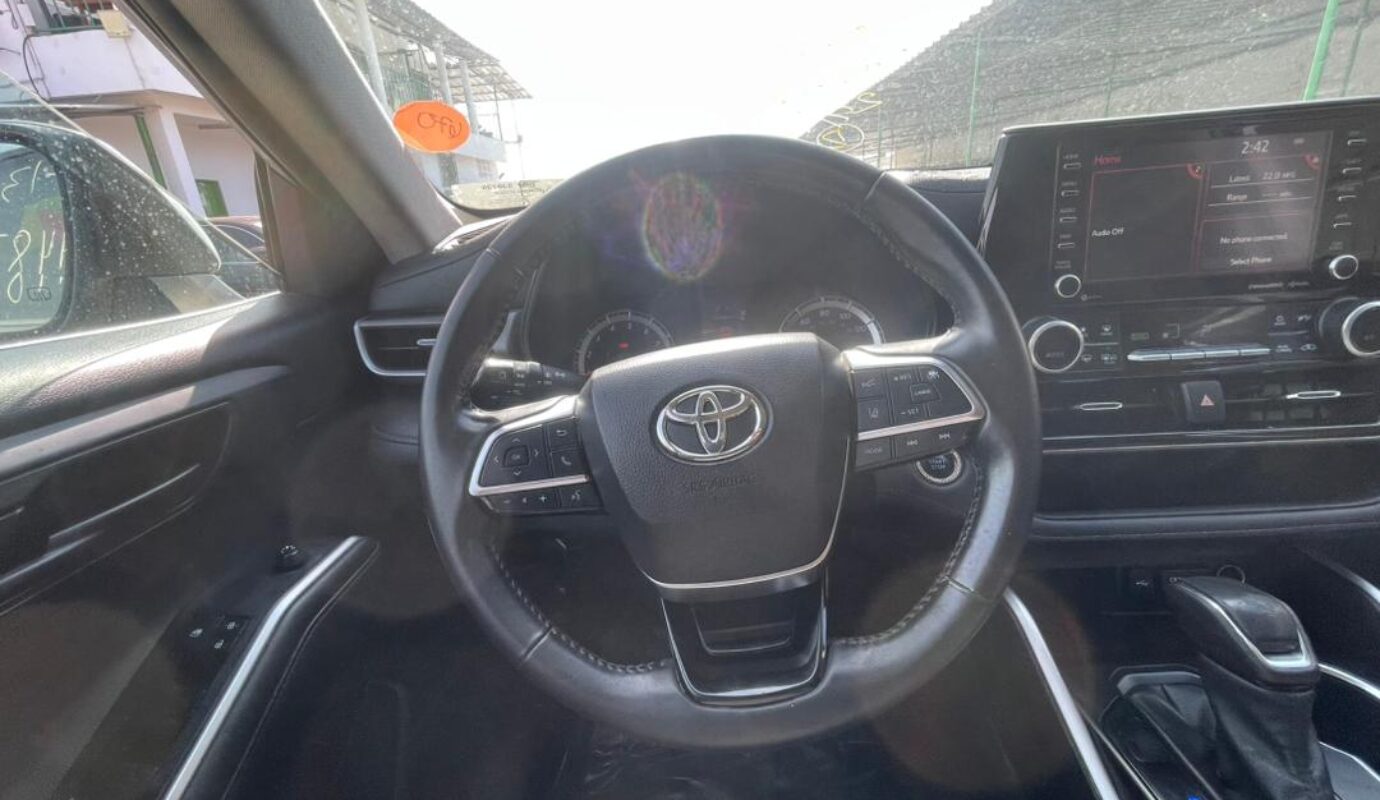 TOYOTA HIGHLANDER  2021