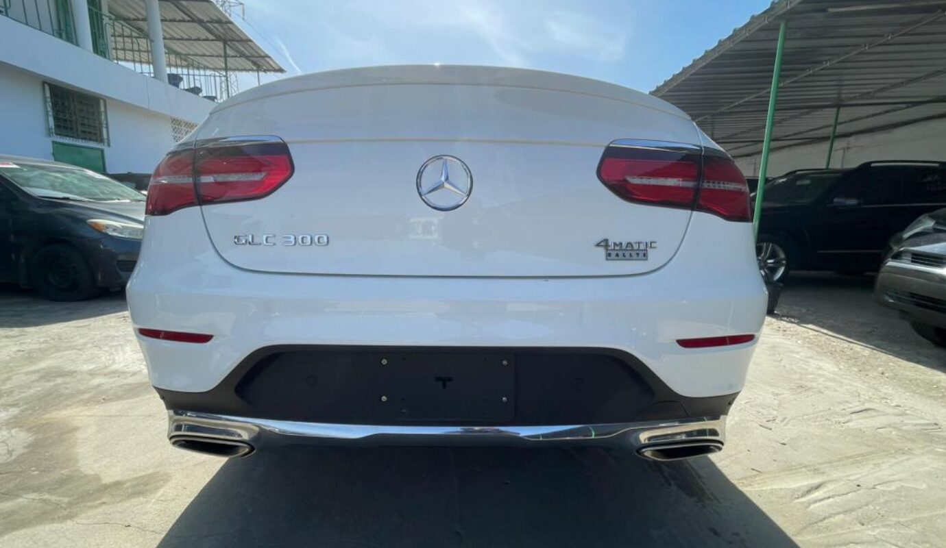 MERCEDES GLC300 4MATIC   2019