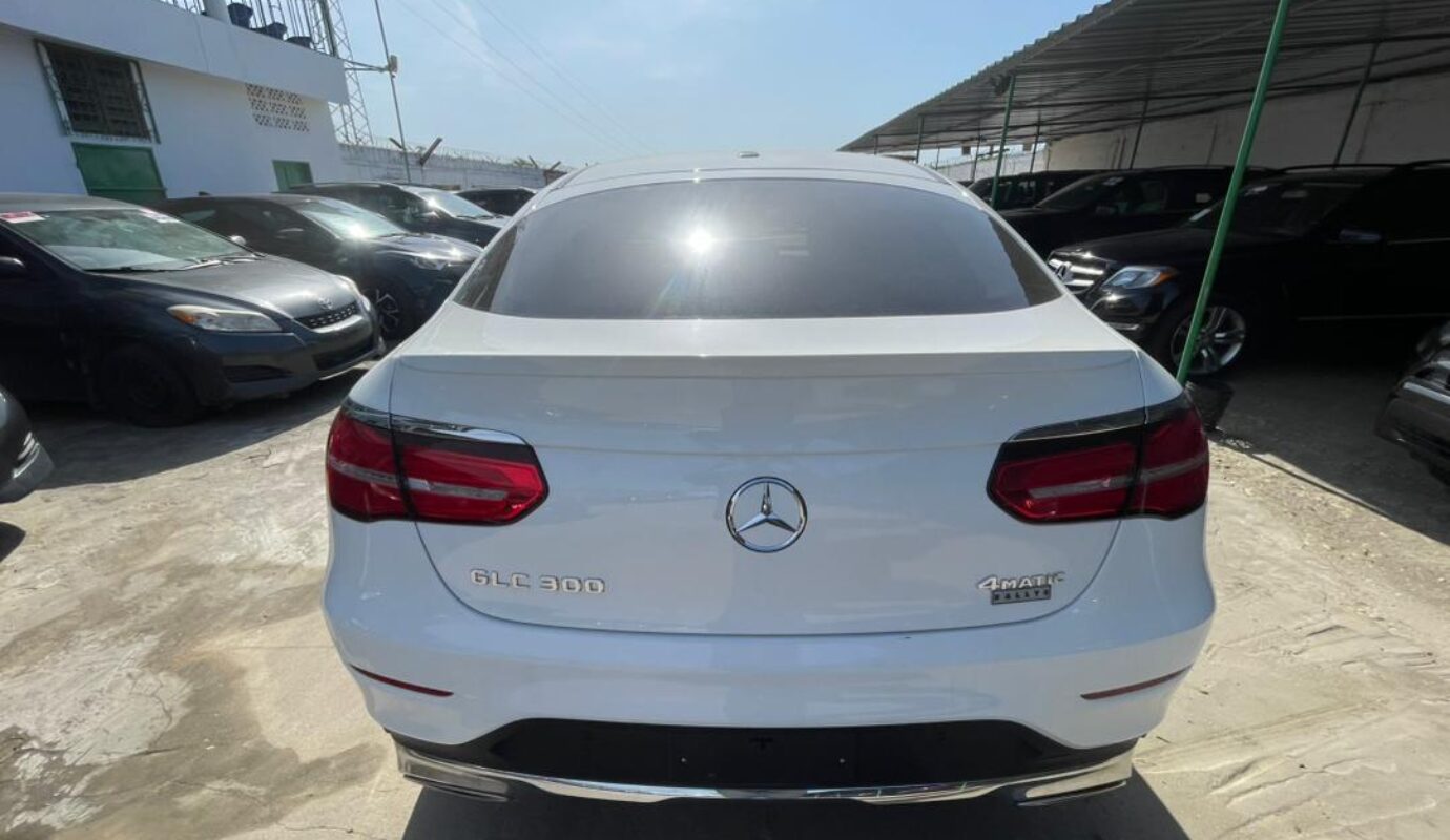 MERCEDES GLC300 4MATIC   2019
