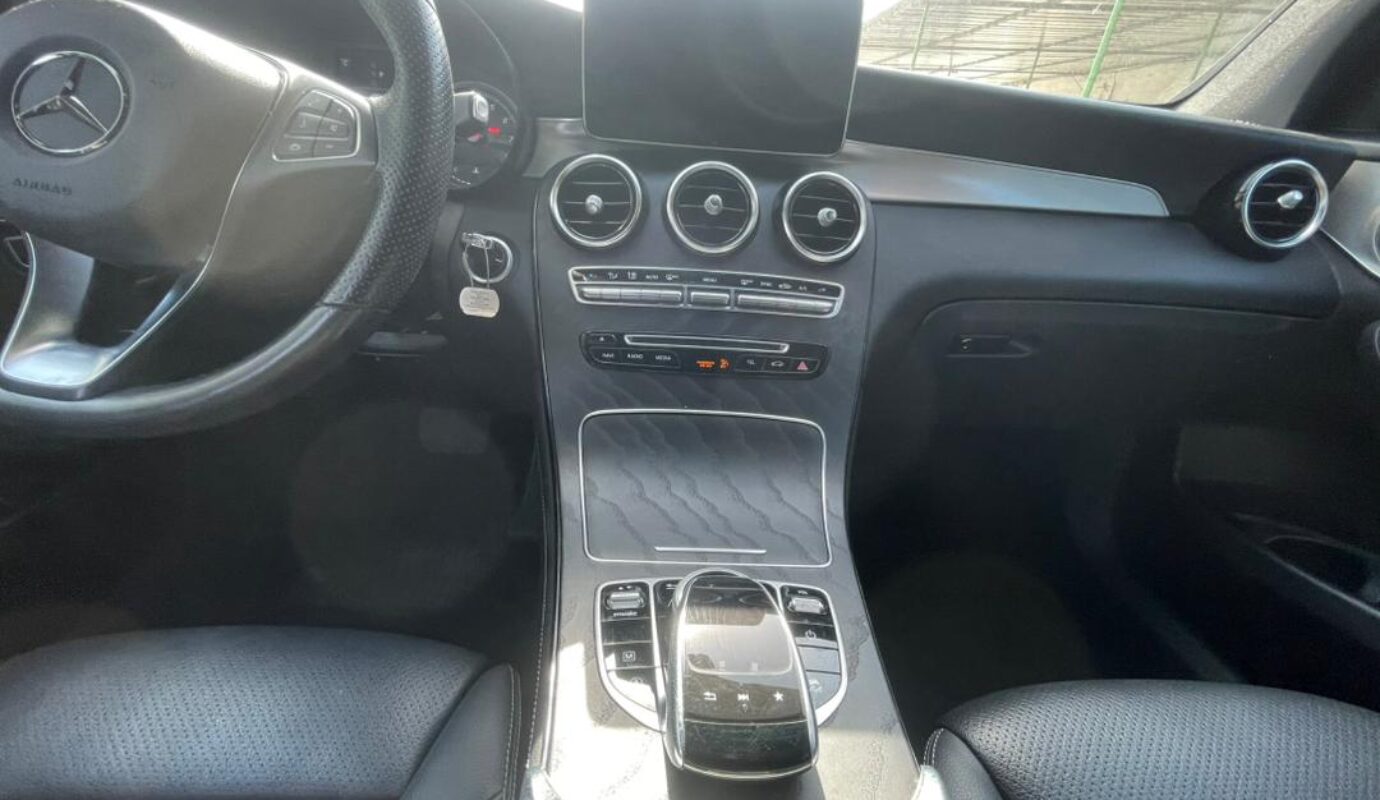 MERCEDES GLC300 4MATIC   2019