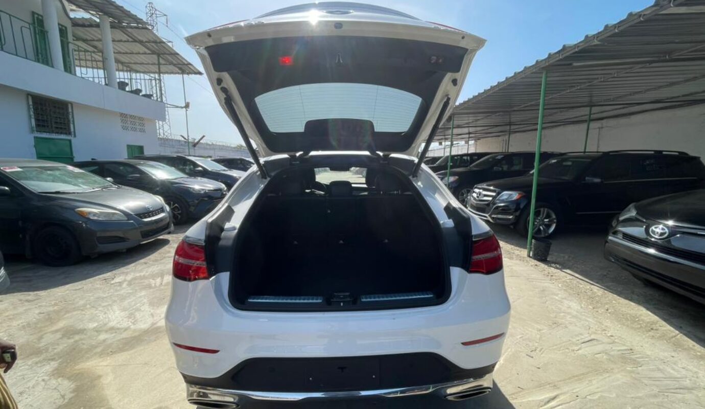 MERCEDES GLC300 4MATIC   2019