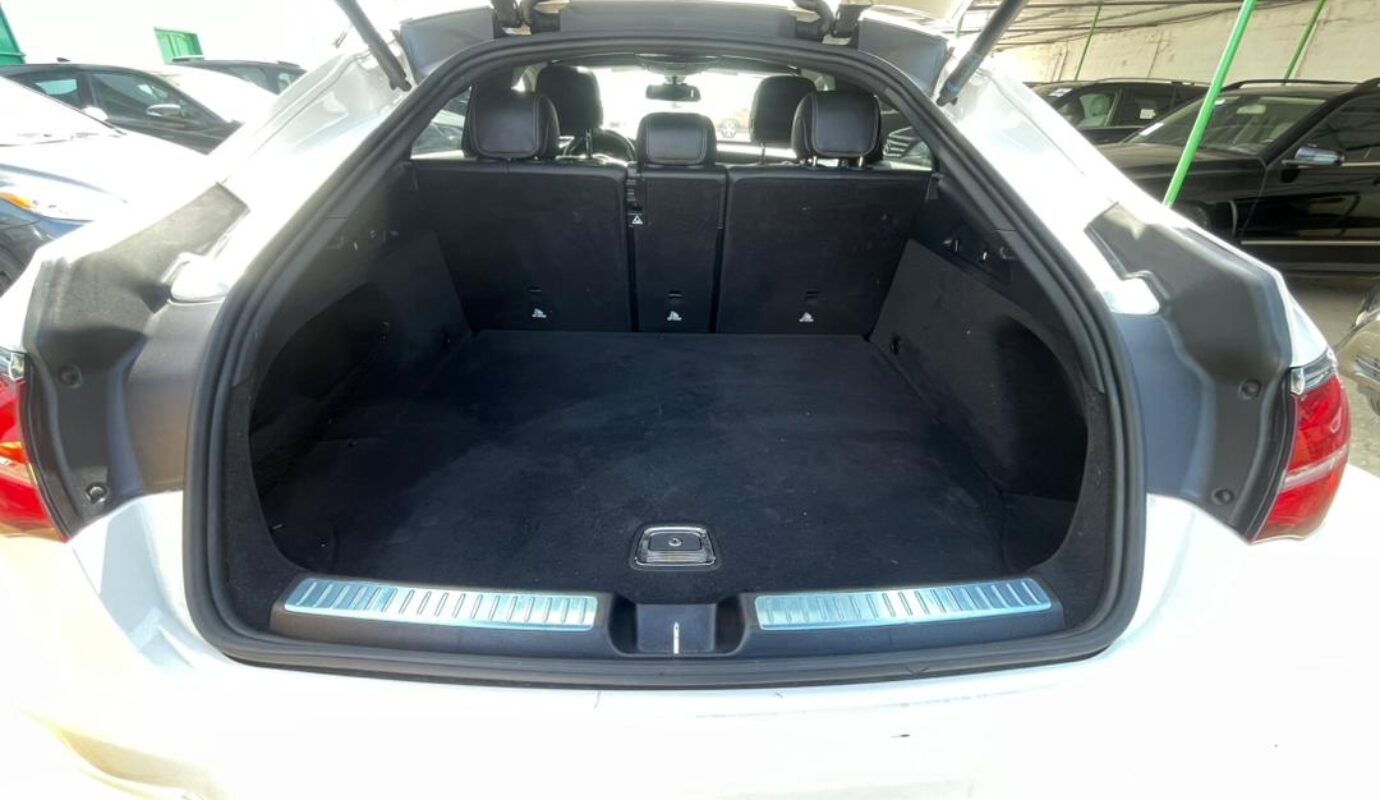MERCEDES GLC300 4MATIC   2019